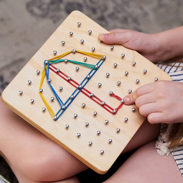 Geoboard with rubber bands